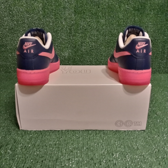 Air Force 1's (Customized) - Picture 4 of 5